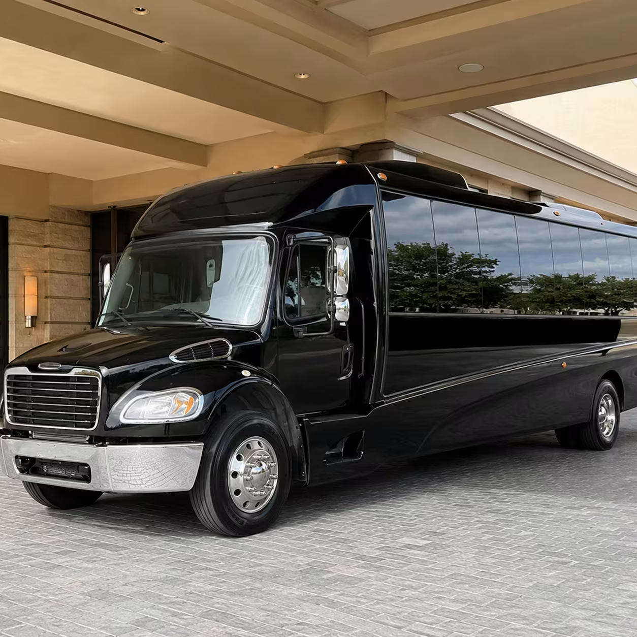henderson 30 passenger minibus rental