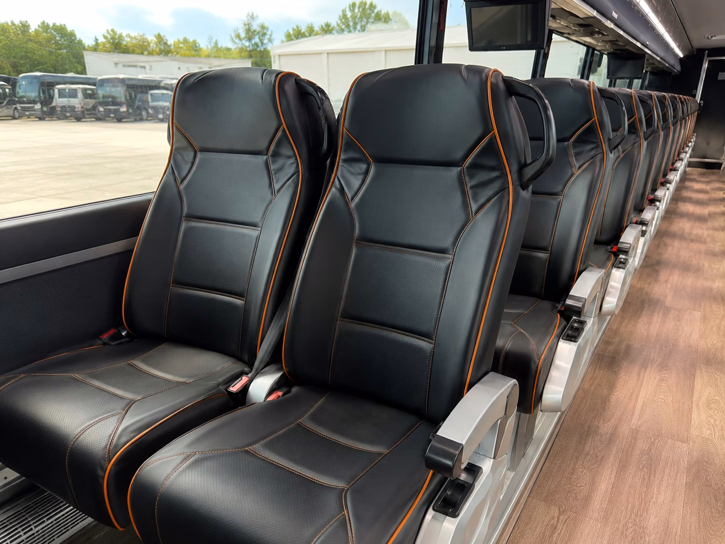 henderson wedding day shuttle buses from photos to hotel returns